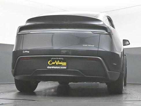 Used 2026 Tesla Model Y Long Range image 45