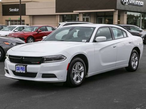 Used 2022 Dodge Charger SXT w/ Leather Interior Group image 4
