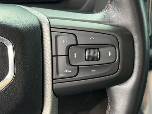 Used 2023 GMC Yukon XL Denali w/ Advanced Technology Package AWD/4WD image 28