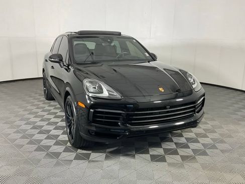 Used 2023 Porsche Cayenne S Platinum AWD/4WD image 3