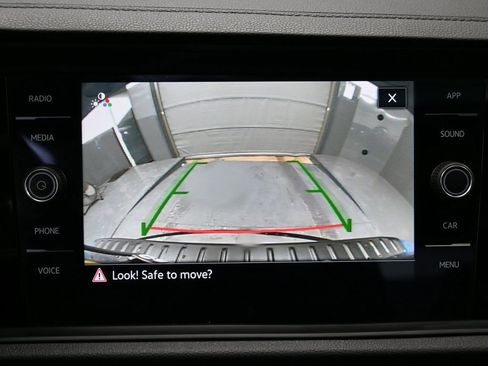 Used 2024 Volkswagen Jetta GLI Autobahn image 22