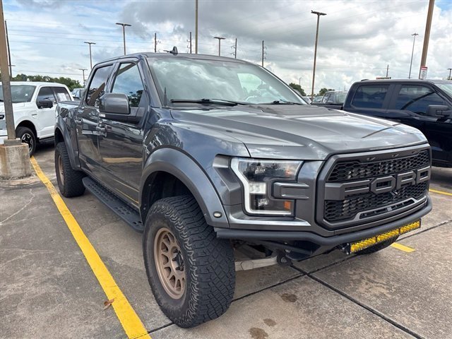 Used 2019 Ford F150 Raptor w/ Equipment Group 802A Luxury AWD/4WD image 8