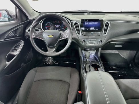 Used 2023 Chevrolet Malibu LT FWD image 23