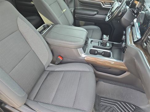 Used 2024 Chevrolet Silverado 1500 LT Trail Boss w/ Protection Package image 10