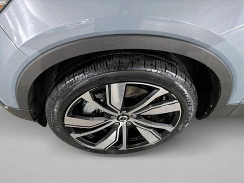 Used 2021 Volvo XC40 P8 Recharge image 23