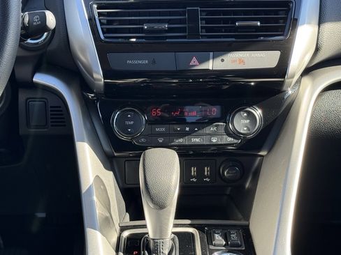 Used 2024 Mitsubishi Eclipse Cross SE image 22