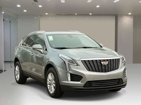 Used 2023 Cadillac XT5 Luxury AWD/4WD image 6