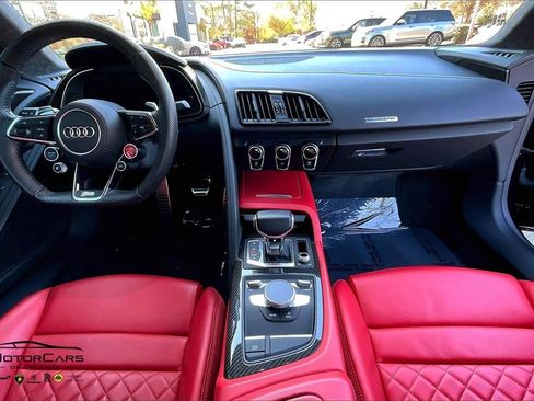 Used 2020 Audi R8 V10 performance image 15