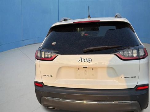 Used 2019 Jeep Cherokee Limited w/ Luxury Group AWD/4WD image 6