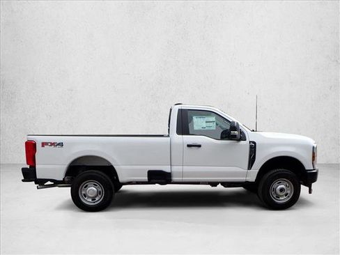 New 2026 Ford F250 XL w/ FX4 Off-Road Package image 5