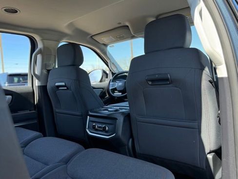 Used 2025 Ford Expedition Active image 21