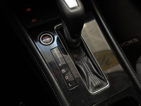 Used 2021 Nissan Kicks SV image 25