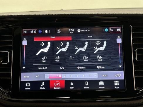 Used 2022 Dodge Durango R/T w/ Blacktop Package image 16