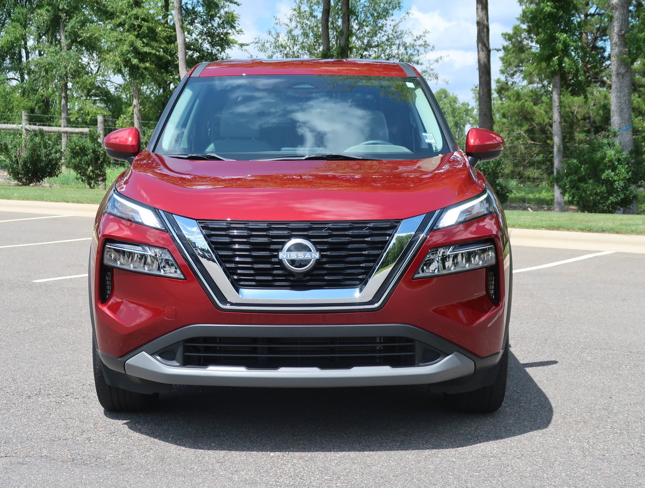Used 2022 Nissan Rogue SV AWD/4WD image 5