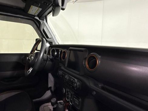 Used 2021 Jeep Gladiator Mojave image 32