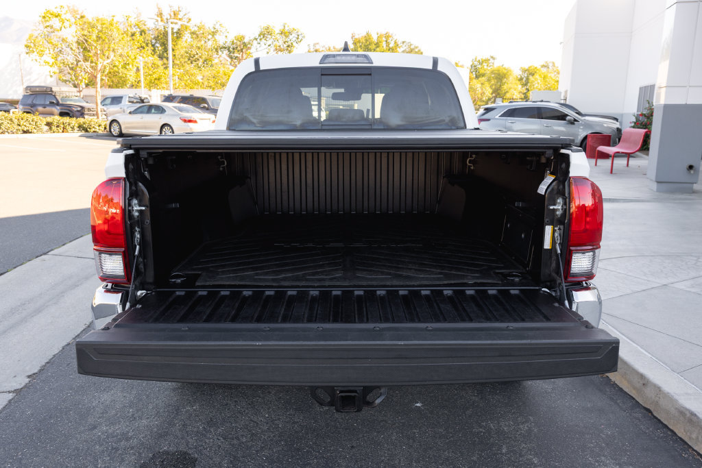 Used 2021 Toyota Tacoma SR5 RWD image 8