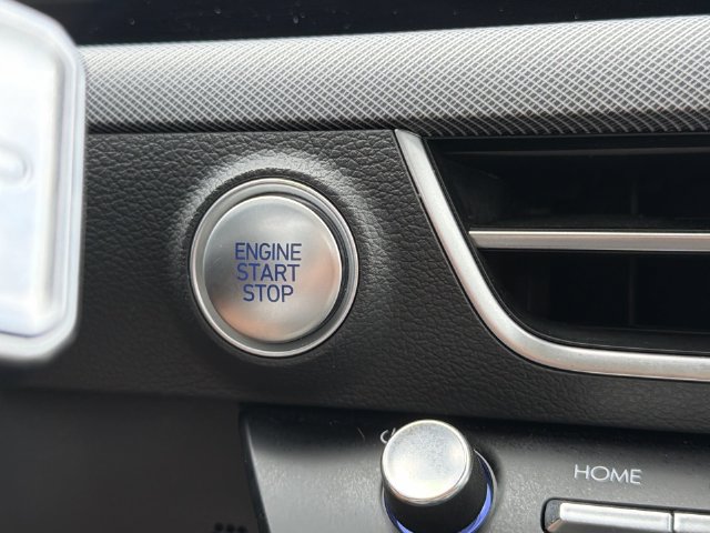 Used 2025 Hyundai Sonata SEL FWD image 25