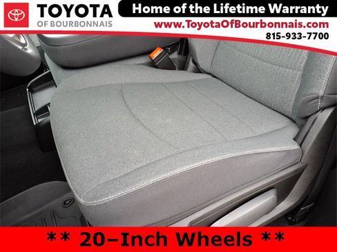 Used 2023 RAM 1500 Classic Warlock image 16