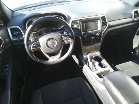 Used 2016 Jeep Grand Cherokee Laredo w/ Quick Order Package 23E image 12