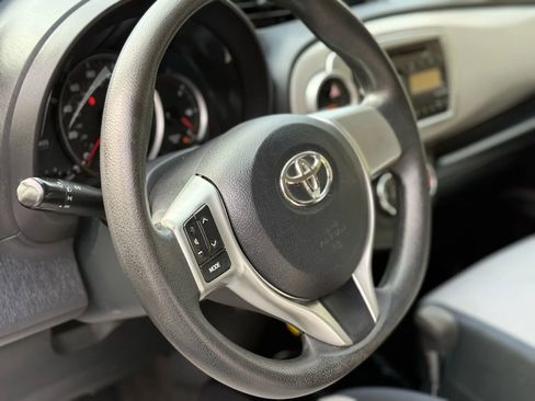 Used 2013 Toyota Yaris LE image 12