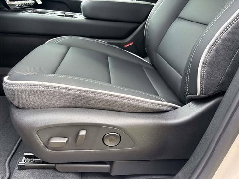 New 2026 GMC Sierra EV Elevation image 5