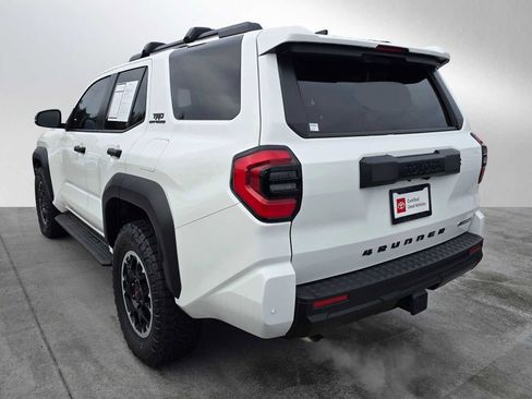 Certified 2025 Toyota 4Runner TRD Off-Road image 5