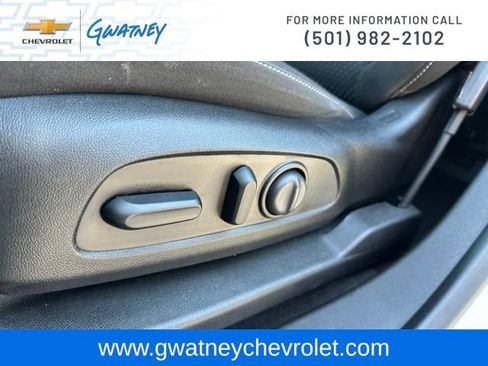 Used 2021 GMC Acadia SLE w/ Driver Convenience Package FWD image 20
