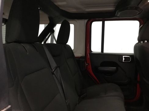 Used 2019 Jeep Wrangler Unlimited Sport S AWD/4WD image 16