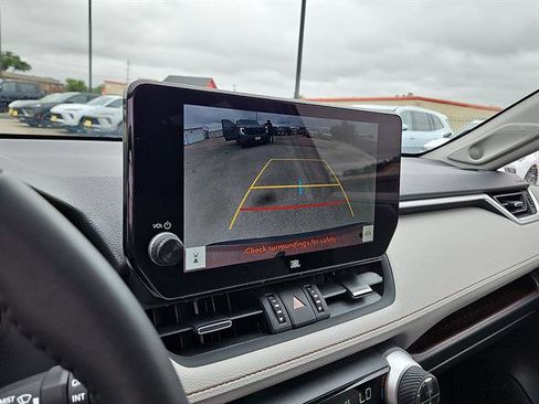 Used 2025 Toyota RAV4 Limited image 16