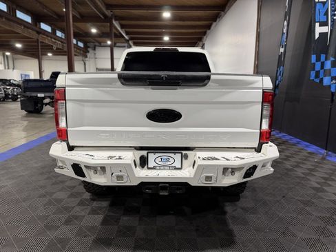 Used 2017 Ford F250 XLT image 4