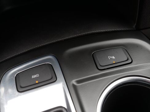 Used 2024 Chevrolet Equinox LT image 33