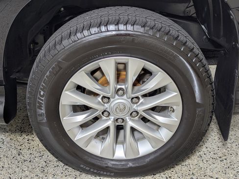 Used 2014 Lexus GX 460 4WD 4dr w/ Premium Package image 26