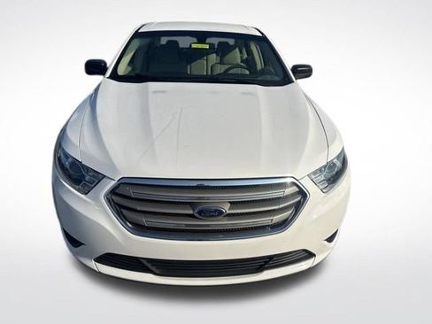 Used 2018 Ford Taurus SE FWD image 7