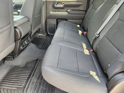 Used 2023 Chevrolet Silverado 1500 LT AWD/4WD image 30