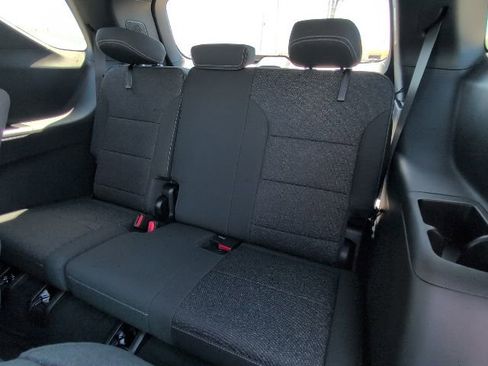New 2026 Chevrolet Traverse LT w/ Driver Confidence Package FWD image 9