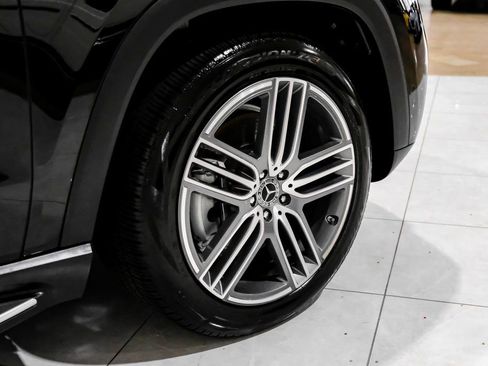 Used 2024 Mercedes-Benz GLS 450 4MATIC image 52
