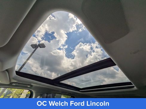 Certified 2026 Lincoln Navigator Reserve AWD/4WD image 12
