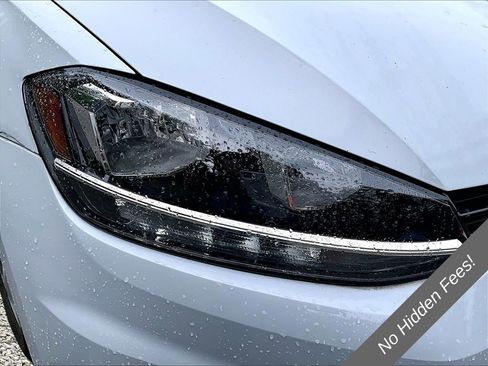 Used 2021 Volkswagen Golf 4-Door FWD image 26
