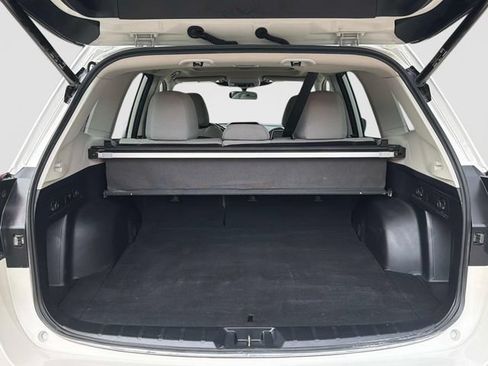Used 2024 Subaru Forester Premium AWD/4WD image 13