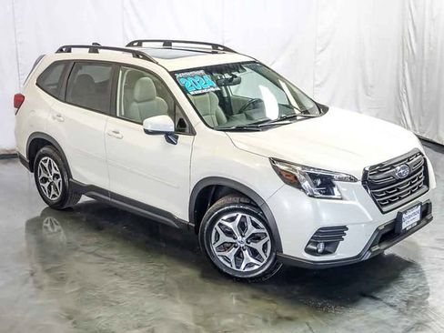 Used 2024 Subaru Forester Premium AWD/4WD image 6