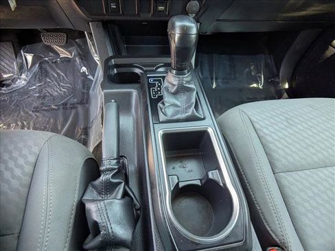Used 2023 Toyota Tacoma SR AWD/4WD image 12