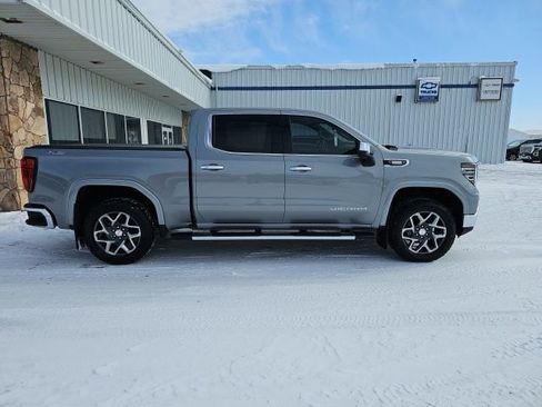 Used 2023 GMC Sierra 1500 SLT w/ SLT Premium Package image 6