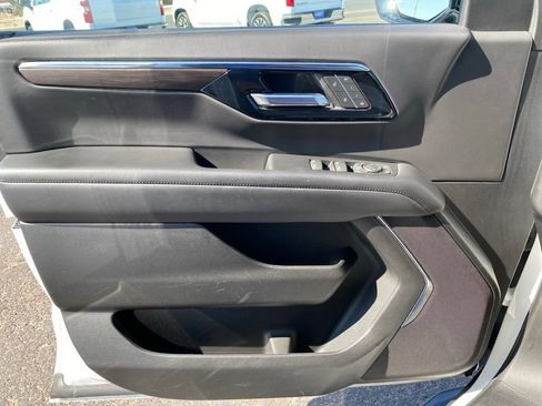 Used 2025 Chevrolet Tahoe LT RWD image 37