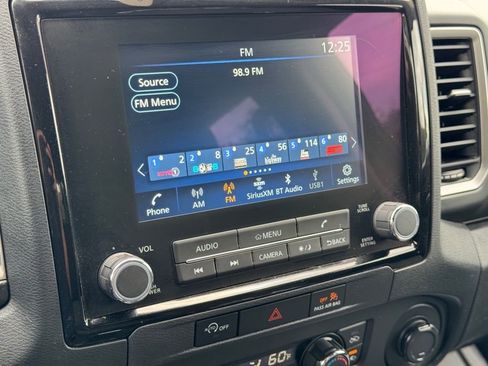 Used 2024 Nissan Frontier SV w/ SV Convenience Package image 22