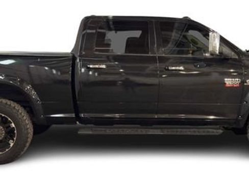 Used 2011 RAM 2500 Laramie AWD/4WD image 3