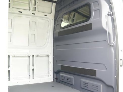 Used 2025 Mercedes-Benz Sprinter 2500 image 12