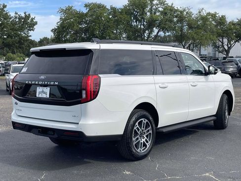 New 2025 Ford Expedition Max Active image 3