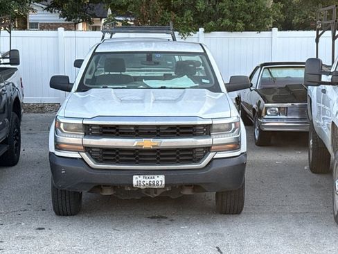Used 2016 Chevrolet Silverado 1500 W/T RWD image 2
