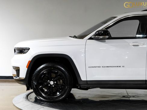 Used 2023 Jeep Grand Cherokee L Limited image 14