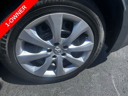 Used 2024 Toyota Corolla LE FWD image 19